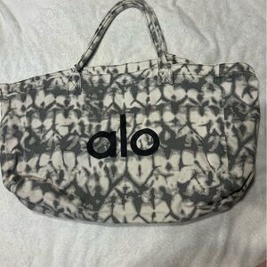 ALO Yoga Gray and White Tote Bag